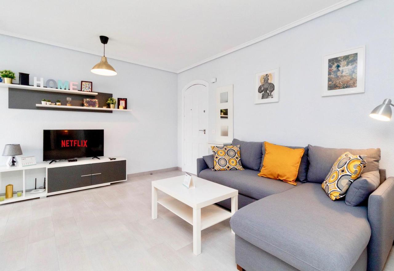 Dehesa de Campoamor  Luxury La Zenia Beach Apartment מראה חיצוני תמונה