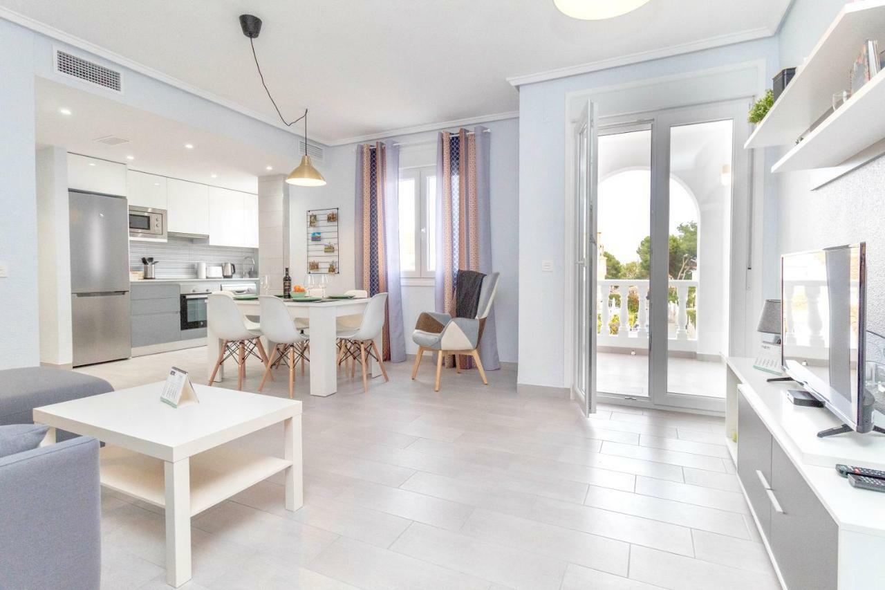 Dehesa de Campoamor  Luxury La Zenia Beach Apartment מראה חיצוני תמונה