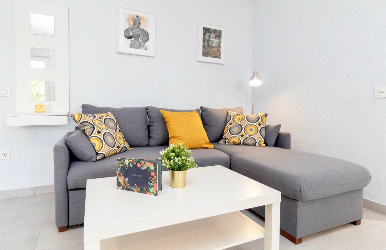 Dehesa de Campoamor  Luxury La Zenia Beach Apartment מראה חיצוני תמונה